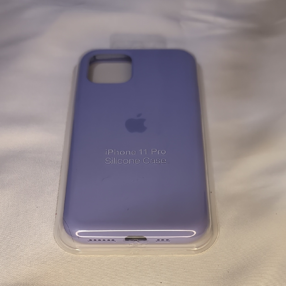 Apple iPhone 11 Pro Silicone Cover - Lavender